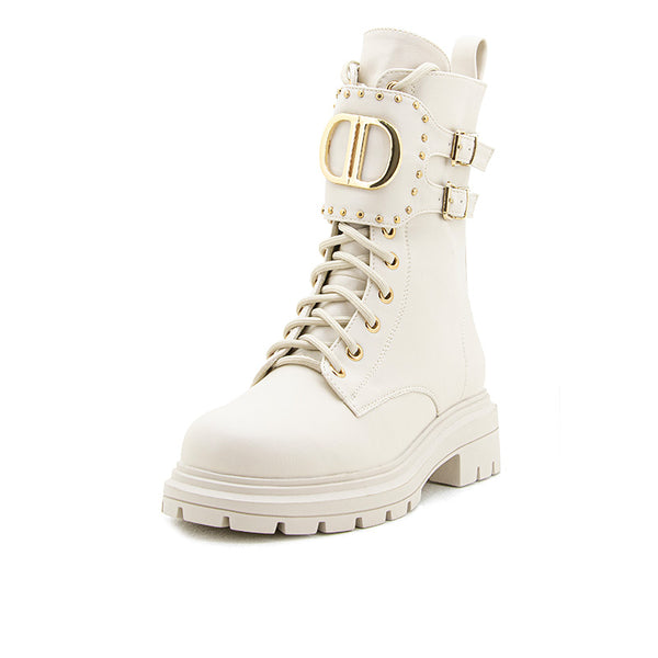 Combat Boot con Taches en Correa y Plaqueta