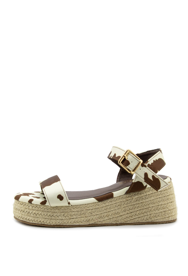 Sandalias De Plataforma Estampado En Tendencia Cowprint